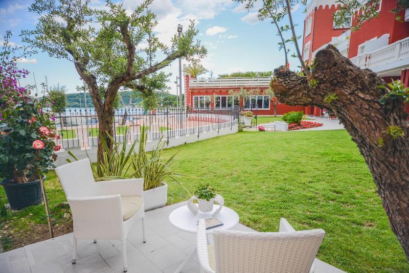 Hotel Villa Garuti Padenghe sul Garda Eksteriør bilde