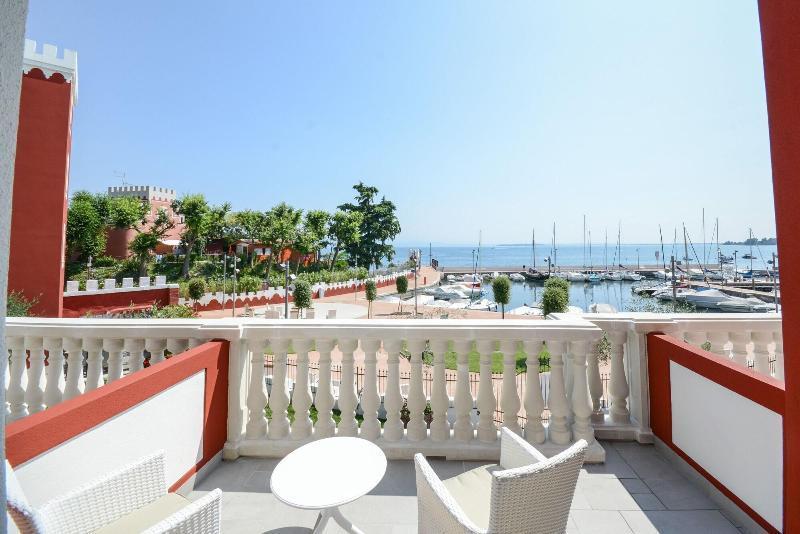 Hotel Villa Garuti Padenghe sul Garda Eksteriør bilde