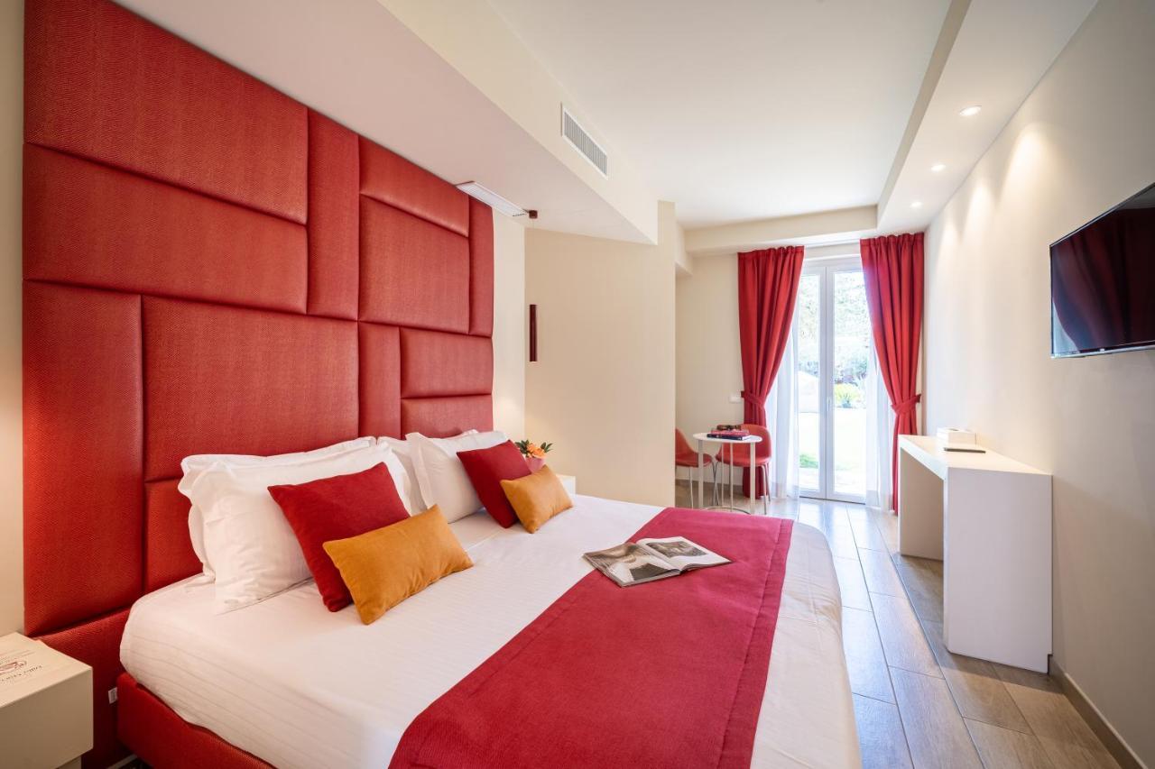 Hotel Villa Garuti Padenghe sul Garda Eksteriør bilde