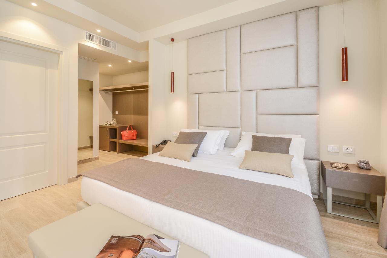 Hotel Villa Garuti Padenghe sul Garda Eksteriør bilde