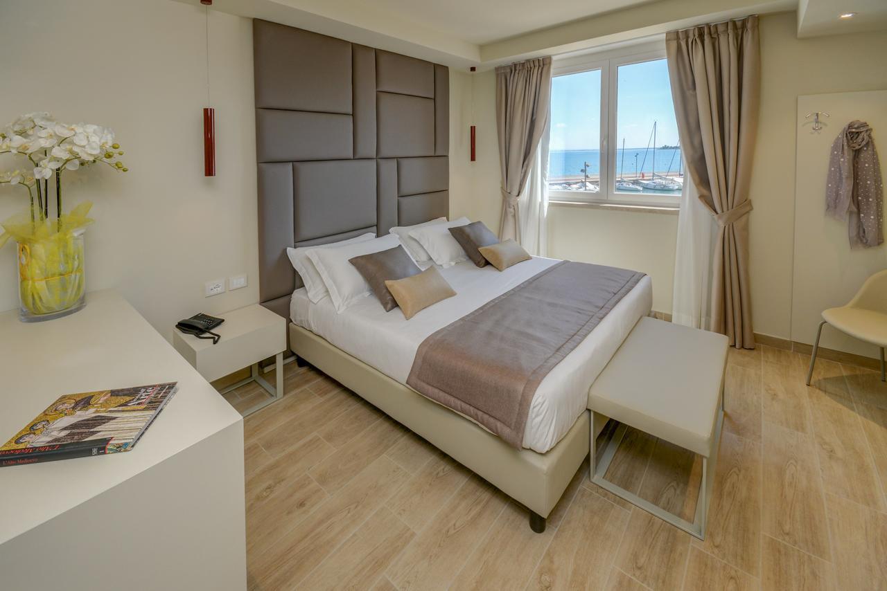 Hotel Villa Garuti Padenghe sul Garda Eksteriør bilde