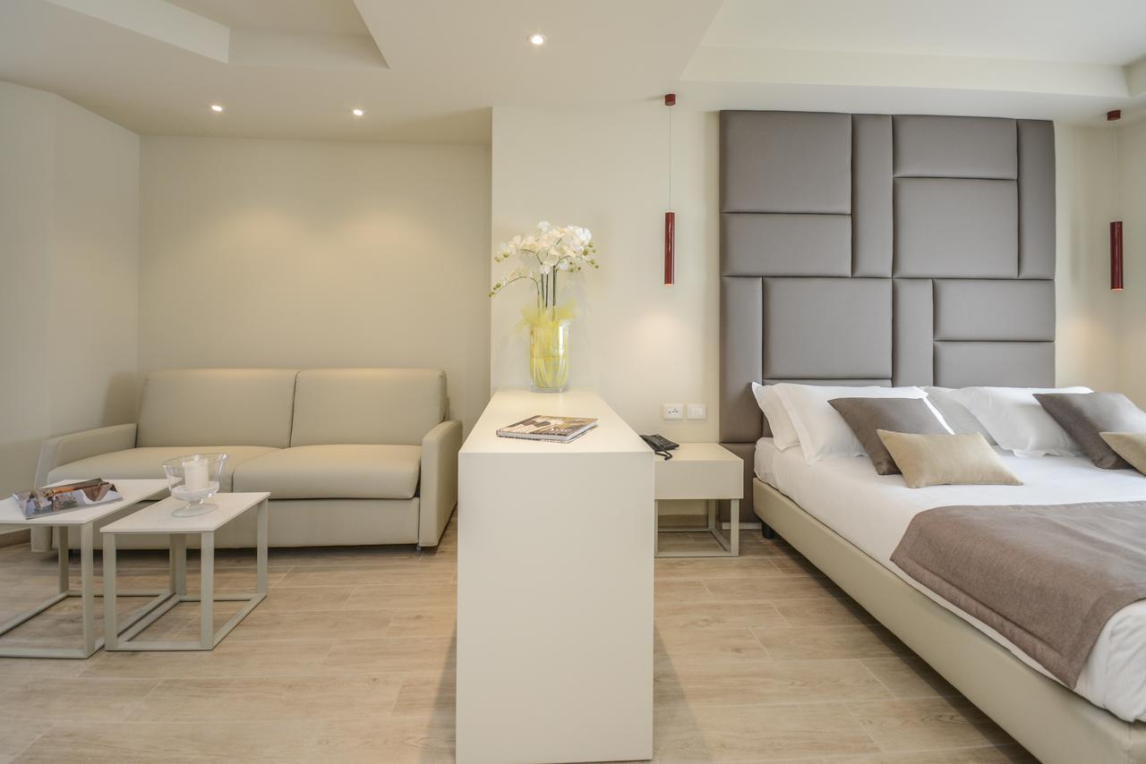 Hotel Villa Garuti Padenghe sul Garda Eksteriør bilde