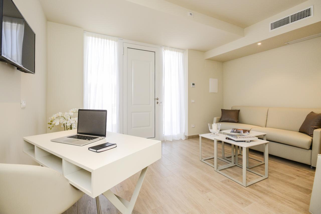 Hotel Villa Garuti Padenghe sul Garda Eksteriør bilde