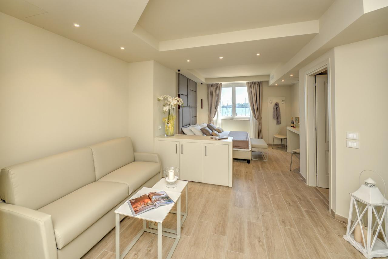 Hotel Villa Garuti Padenghe sul Garda Eksteriør bilde