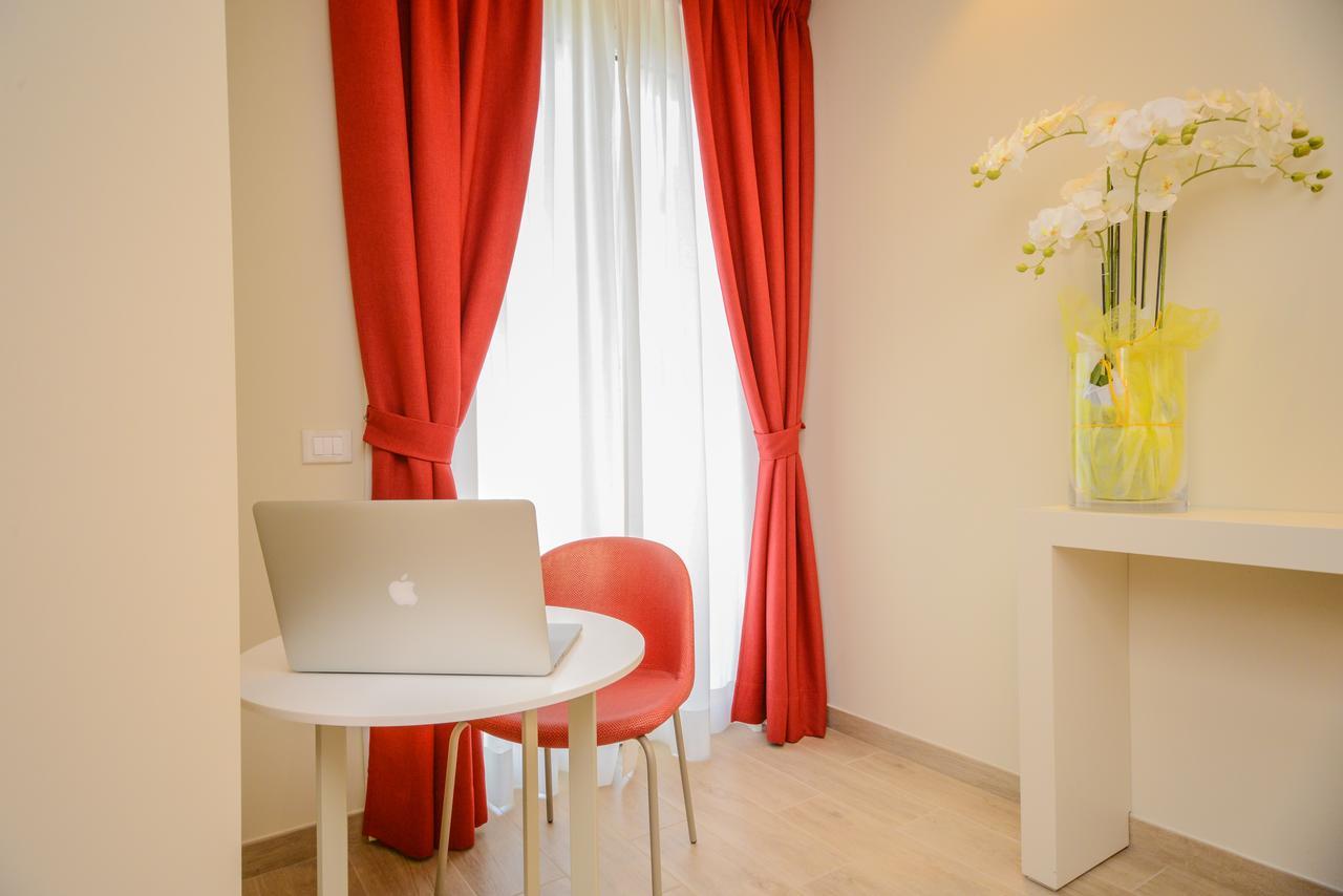 Hotel Villa Garuti Padenghe sul Garda Eksteriør bilde